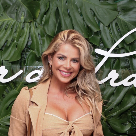 Karina Bacchi rebateu falas de Amaury Nunes sobre afastamento do filho