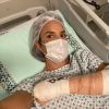 Ivete Sangalo operou o braço direito ao voltar ao Brasil