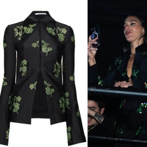 Look de Bruna Marquezine em show com Xolo Maridueña tem camisa de alfaiataria avaliada em R$ 5,3 mil