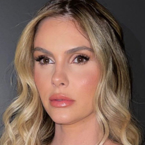 Bárbara Evans deu à luz a primeira filha, Ayla, em abril e, desde então, não tem escondido dos fãs a luta para perder o peso adquirido na gravidez