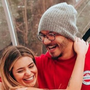 Viih Tube é pedida em namoro por Eliezer