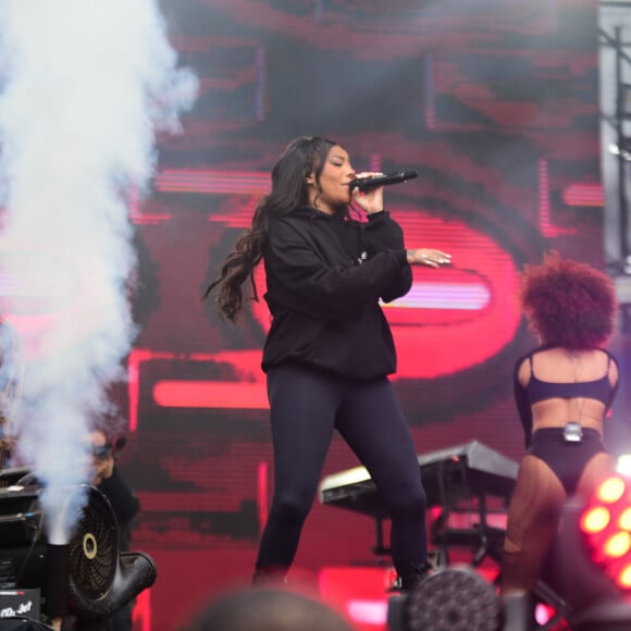 Ludmilla se apresentou no festival Farraial, em São Paulo