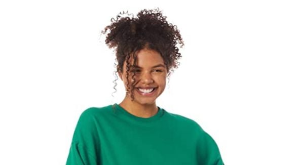 Copa do Mundo vem aí! Descubra roupas fashionistas verdes, amarelas e azuis para entrar no clima desde já