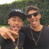 Nascidos no litoral de São Paulo, Neymar e Gabriel Medina são amigos