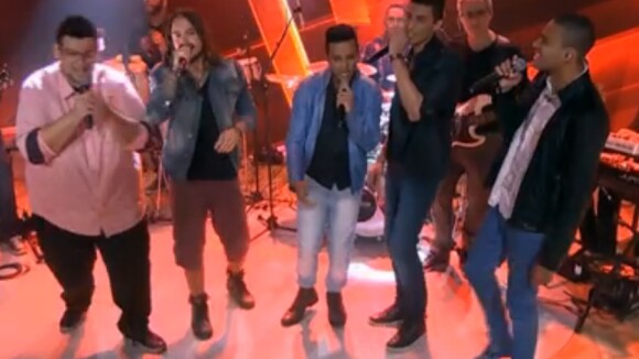 Finalistas do 'The Voice Brasil' cantam juntos no 'Fantástico'