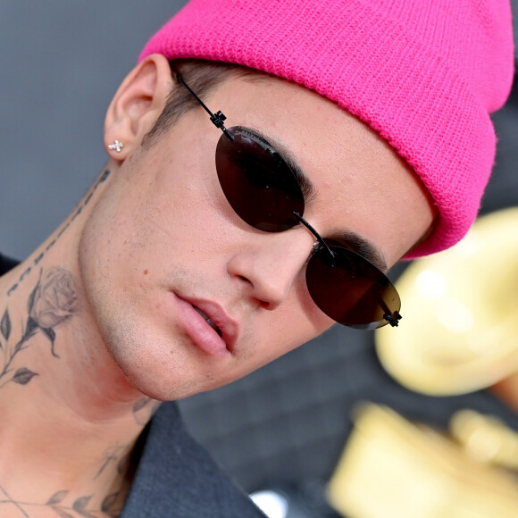 Justin Bieber alegou que precisa cuidar de sua saúde mental