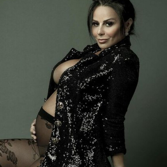 Nascimento do filho de Viviane Araújo gera repercussão na web