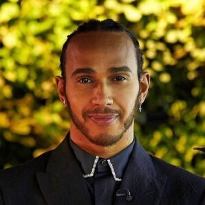 Apesar da bronca, Lewis Hamilton gostou do jantar com Rainha Elizabeth II