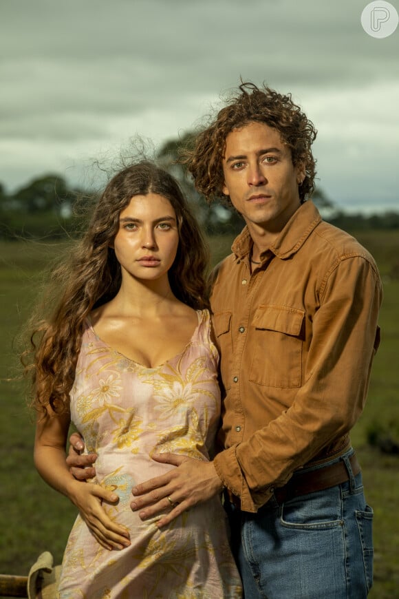 Filha de Juma e Jove será 'batizada' pelo avô José Leôncio, na reta final da novela 'Pantanal'