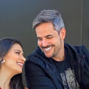 Kaká Diniz, marido de Simone Mendes, se declarou para a esposa nas redes sociais