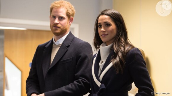 Harry e Meghan Markle abriram mão de deveres da realeza em janeiro de 2020