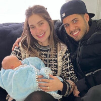 Virgínia Fonseca e Zé Felipe surgem com bebê e deixam fãs confusos: 'Maria Flor nasceu?'