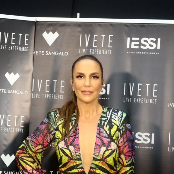 Apesar de não declarar voto, Ivete Sangalo tem feito alguns discursos políticos em seus shows