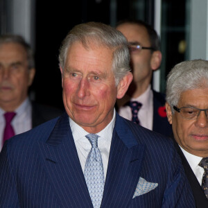 Moradia de Charles, o Palácio de Highgrove foi construído no século XVIII e tem 347 acres, o equivalente a mais de 140 mil hectares, nove quartos e seis banheiros