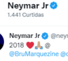 Neymar deu like em uma foto em que aparece com Bruna Marquezine e o filho, Davi