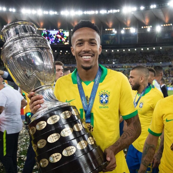 Éder Militão recebe então cerca de R$100 mil por dia 