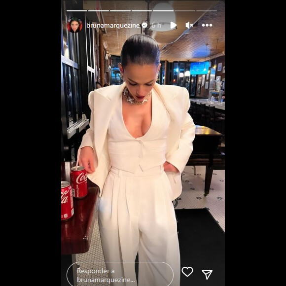 Bruna Marquezine postou fotos descontraídas após o evento com Xolo Maridueña