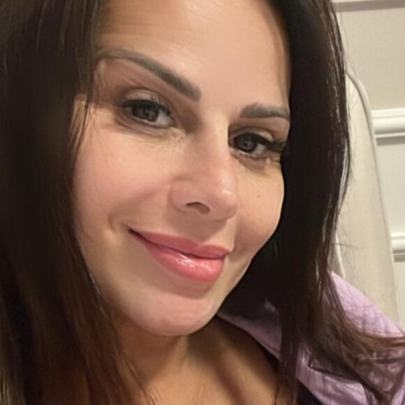 Viviane Araujo mostrou nova rotina como mãe