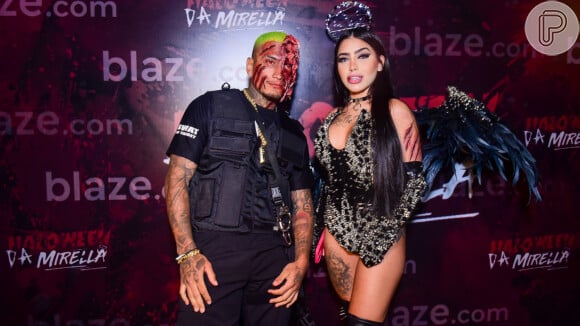 Festa de Halloween de Mirella tem cantora com ex-marido, Dynho Alves
