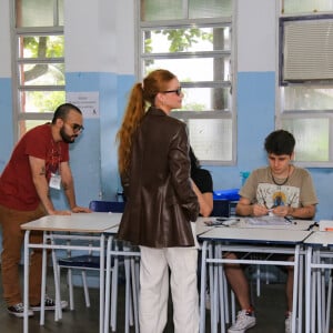 Marina Ruy Barbosa usou um mocassim nos pés