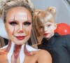 Eliana e a filha combinaram maquiagem inspirada no filme de terror 'It – A Coisa'