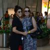 Juliana Paes passeia em shopping e posa com fãs no Rio