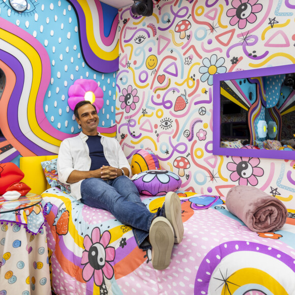 Tadeu Schmidt continuará como apresentador do BBB 23