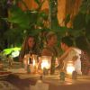 Kate Moss janta com a filha, Lila, e com amigos em restaurante de Trancoso, na Bahia 