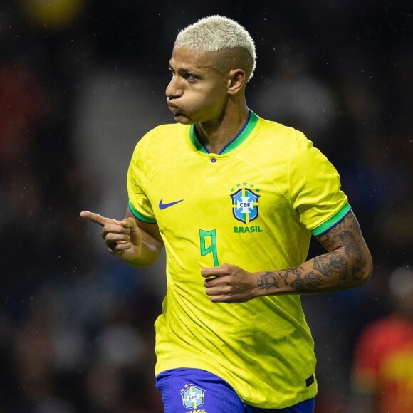 Richarlison foi o autor dos dois gols da estreia do Brasil na Copa do Mundo