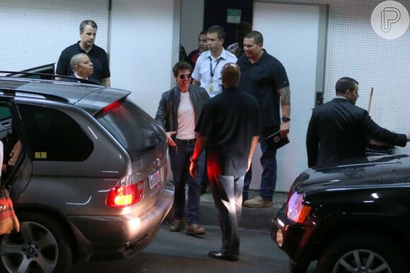 Tom Cruise desembarca no Rio de Janeiro, em 27 de março de 2013