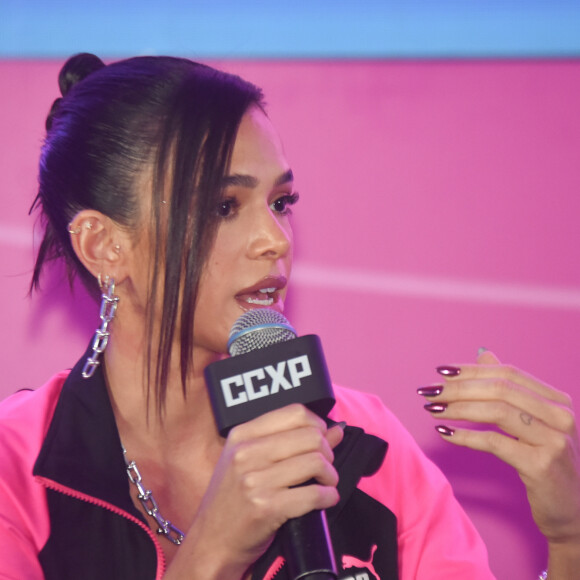 Corset jeans usado por Bruna Marquezine é o queridinho das famosas