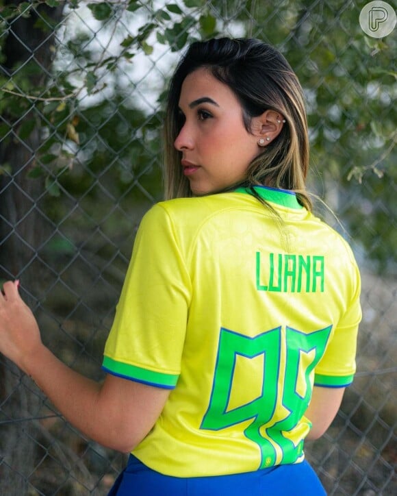 Luana também está postando fotos com camisa da seleção brasileira