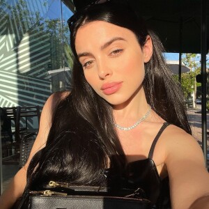 Antes de excluir o Instagram, Tiffany postou uma declaração de amor recebida e seguidores acreditam que tenha sido de Éder Militão