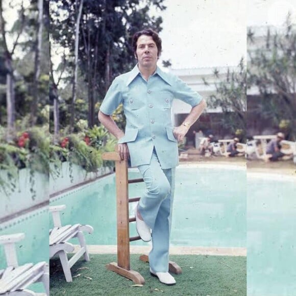 Silvio Santos em foto antiga: apresentador aparece em seu já famoso pijama em foto publicada por Silvia Abravanel
