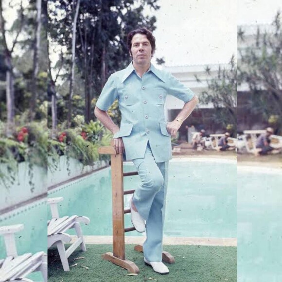 Silvio Santos em foto antiga: apresentador aparece em seu já famoso pijama em foto publicada por Silvia Abravanel