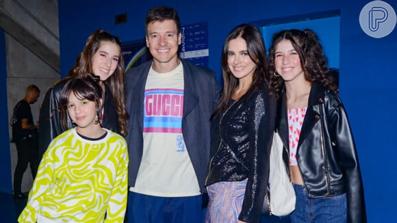 Rodrigo Faro e Vera Viel levaram a família para assistir ao penúltimo show do cantor britânico Harry Styles