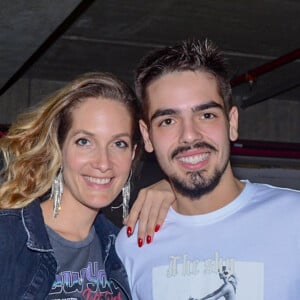 João Guilherme Silva com a namorada, Schynaider Moura, em show de Harry Styles em São Paulo