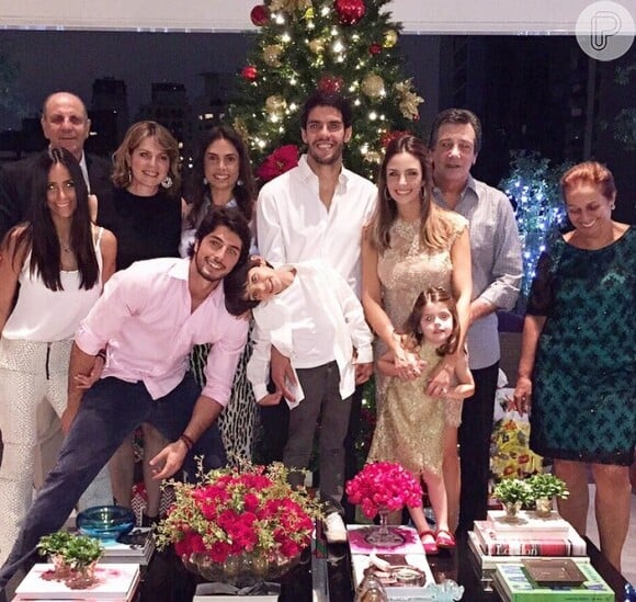 Kaká e Carol Celico passaram a noite de Natal reunidos na casa da blogueira