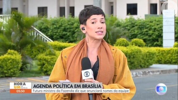 A jornalista Luiza Garonce é dona de um armário colorido e cheio de tendências