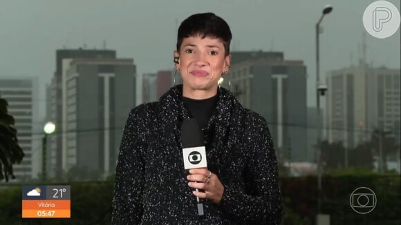 Os looks de Luiza Garonce chamam atenção no telejornal 'Hora 1'