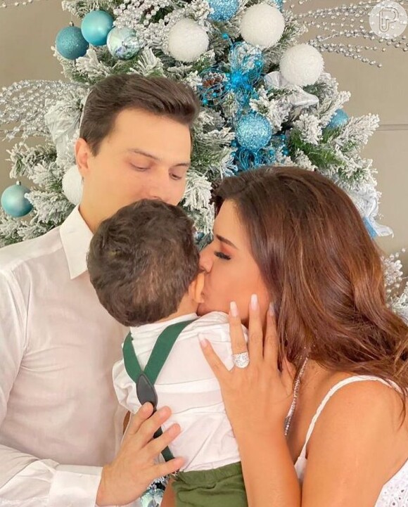Mara Maravilha e Gabriel Torres adotaram o primeiro filho em 2020