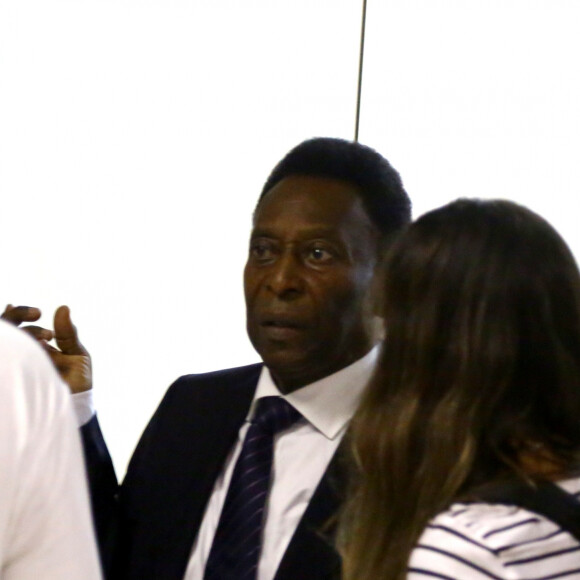 Pelé ganhou o apelido por não conseguir pronunciar o nome Dilé, de goleiro de time da cidade de São Lourenço-MG