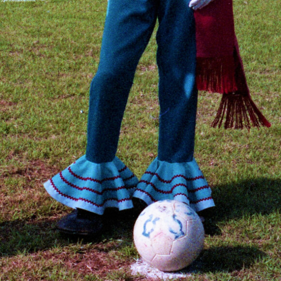 Pelé em foto com Luis Ricardo, na pele do palhaço Bozo, em maio de 1987