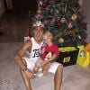 Neymar posou com o filho, Davi Lucca, antes do Natal