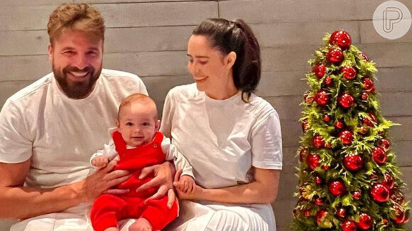 Fernanda Vasconcellos e Cássio Reis celebraram primeiro Natal com filho, Romeo
