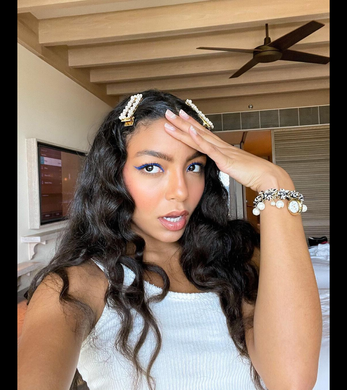 Foto: Cabelo cacheado fica lindo com presilhas: inspire-se nesse visual de  Any Gabrielly - Purepeople