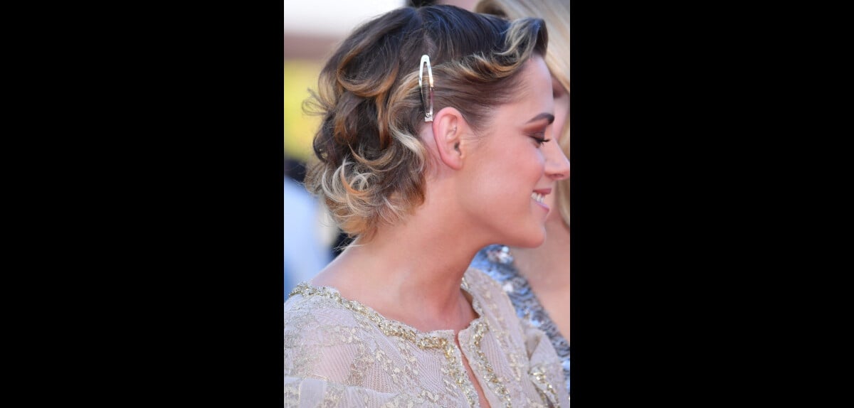 Foto: Cabelo cacheado fica lindo com presilhas: inspire-se nesse visual de  Any Gabrielly - Purepeople