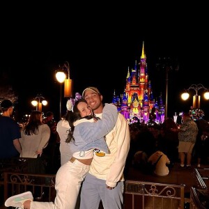 Larissa Manoela e André Luiz Frambach dividem a paixão pela Disney