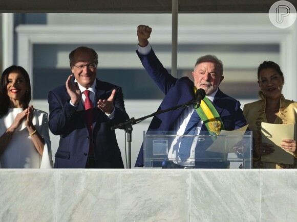 Lula falou para as 40 mil pessoas que lotaram a Praça dos Três Poderes, em Brasília