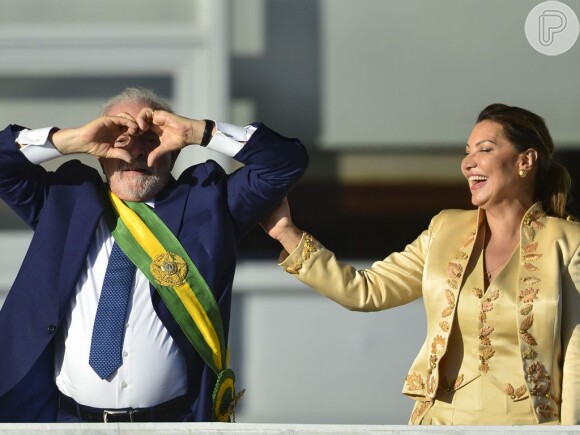 Lula quebrou protocolos ao lado da mulher, Janja